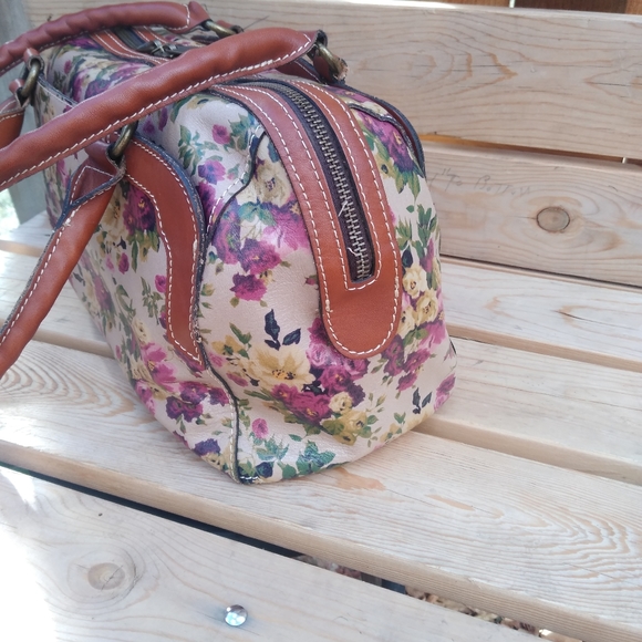 PATRICIA NASH ANTIQUE ROSE FLORAL HANDBAG NWOT - Picture 10 of 10